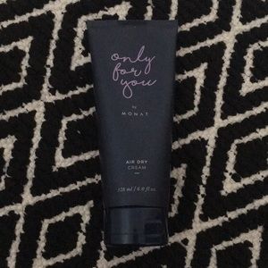 Monat Air Dry Cream